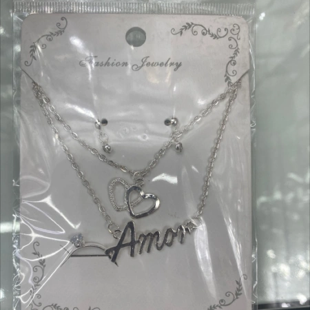 Jewelry, crystal fashion chains, cross-border fashion clothes, vintage style, simple and versatile necklaces, accessories, and gifts Jewelry, crystal fashion chains, cross-border fashion clothes, vintage style, simple and versatile necklaces, accessories, and gifts
